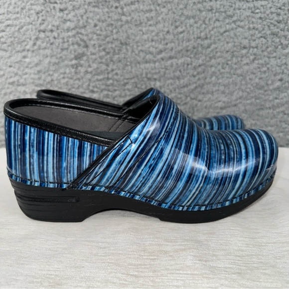 Dansko Shoes XP Pro Womens EU 36 US 6 Blue Striped Patent Leather Clogs - Picture 6 of 9